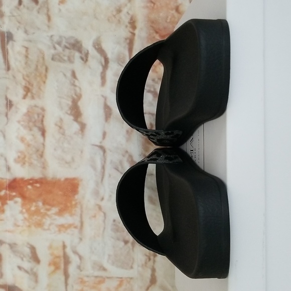 New Balmain Calypso Leopard Pool Slides - Picture 6 of 11